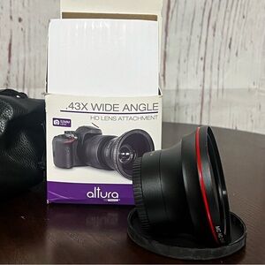 Altura 0.43x Wide Angle Lens 52mm - Black and Red